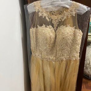 Quinceañera dama dress